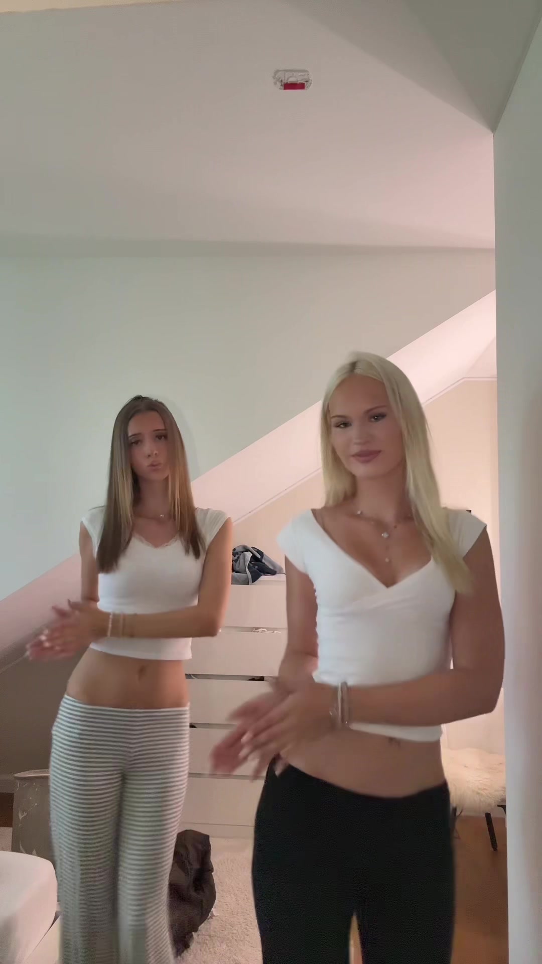 @𝓌𝒾ℯ𝒷𝓀ℯ 𝓊𝓃𝒹 𝓁𝒾𝓃𝒶