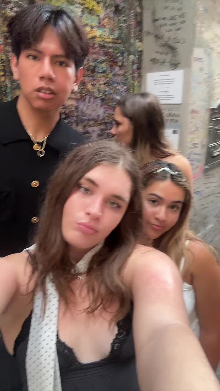 @ELLA MARASHI