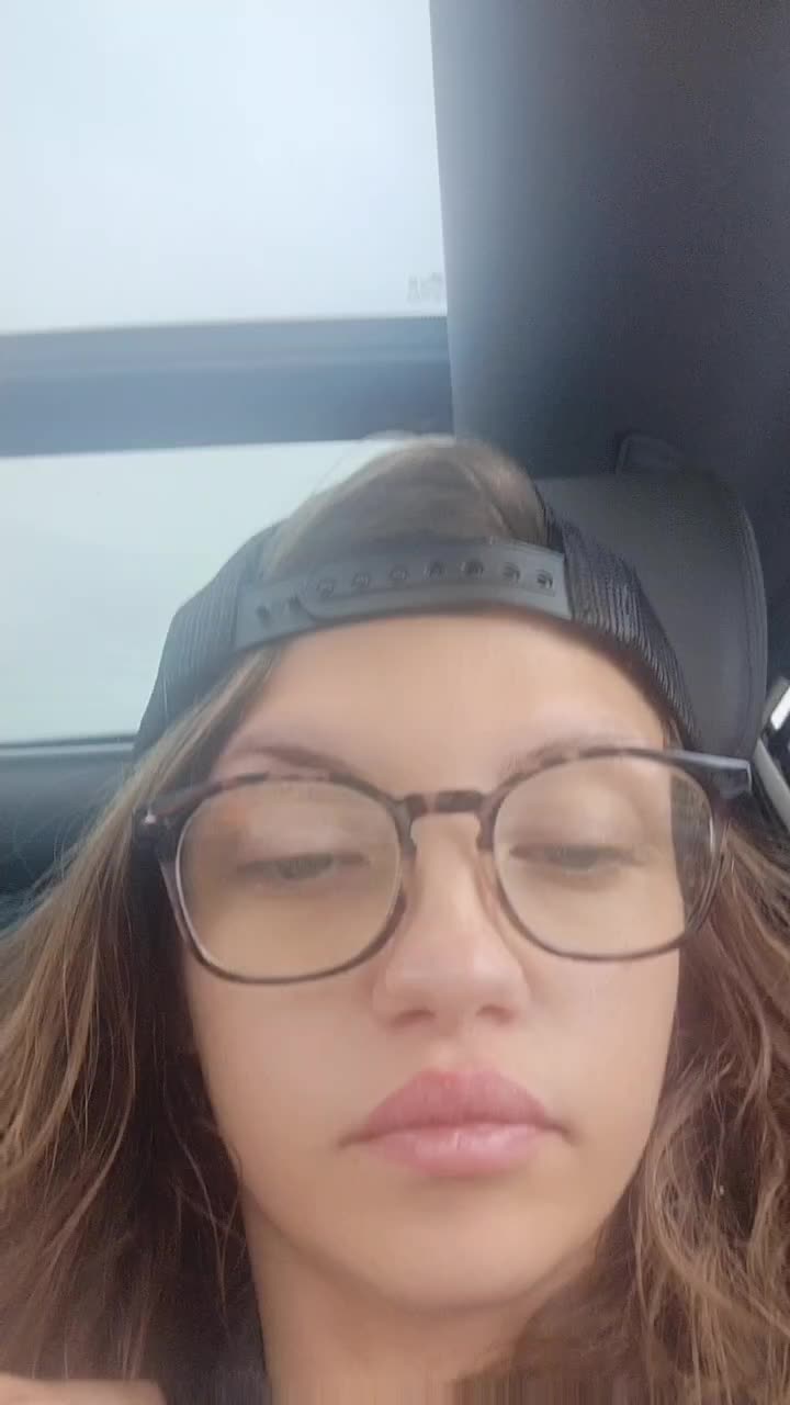 @Bee