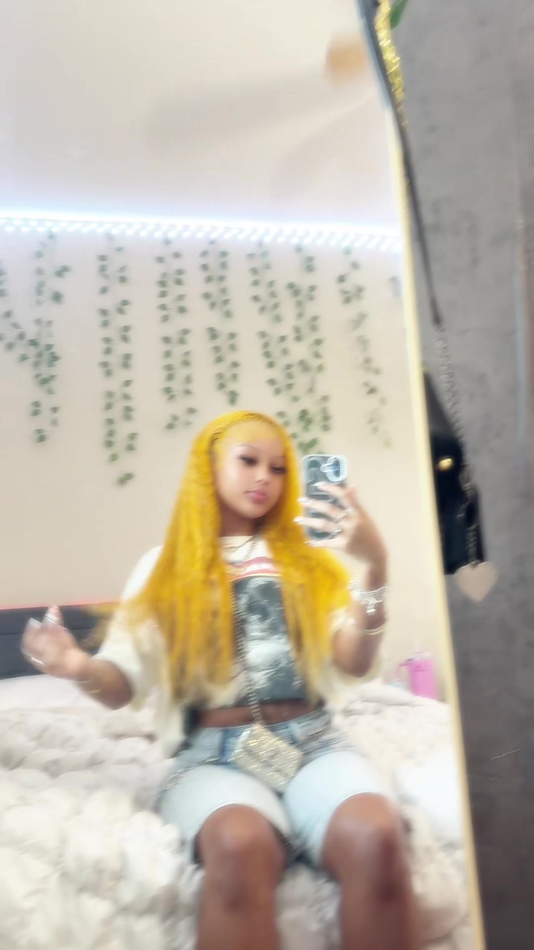 @doll .