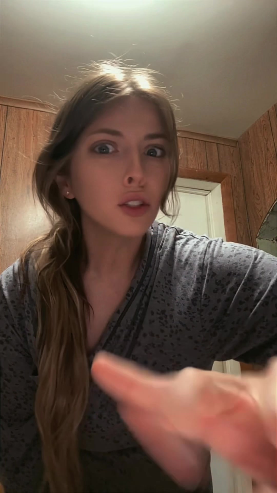 @AlyBees