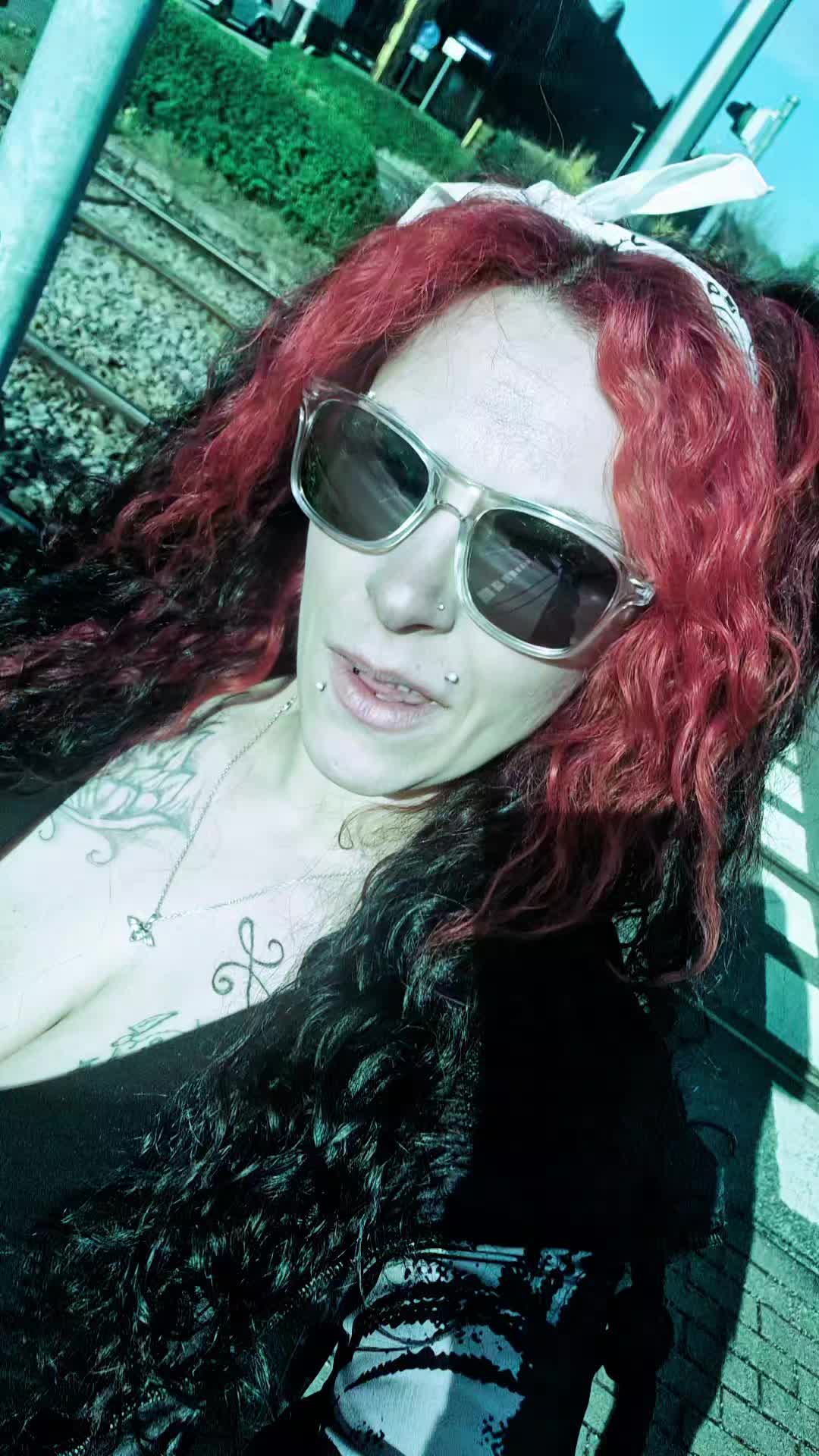 @🖤💛Jenni🖤💛