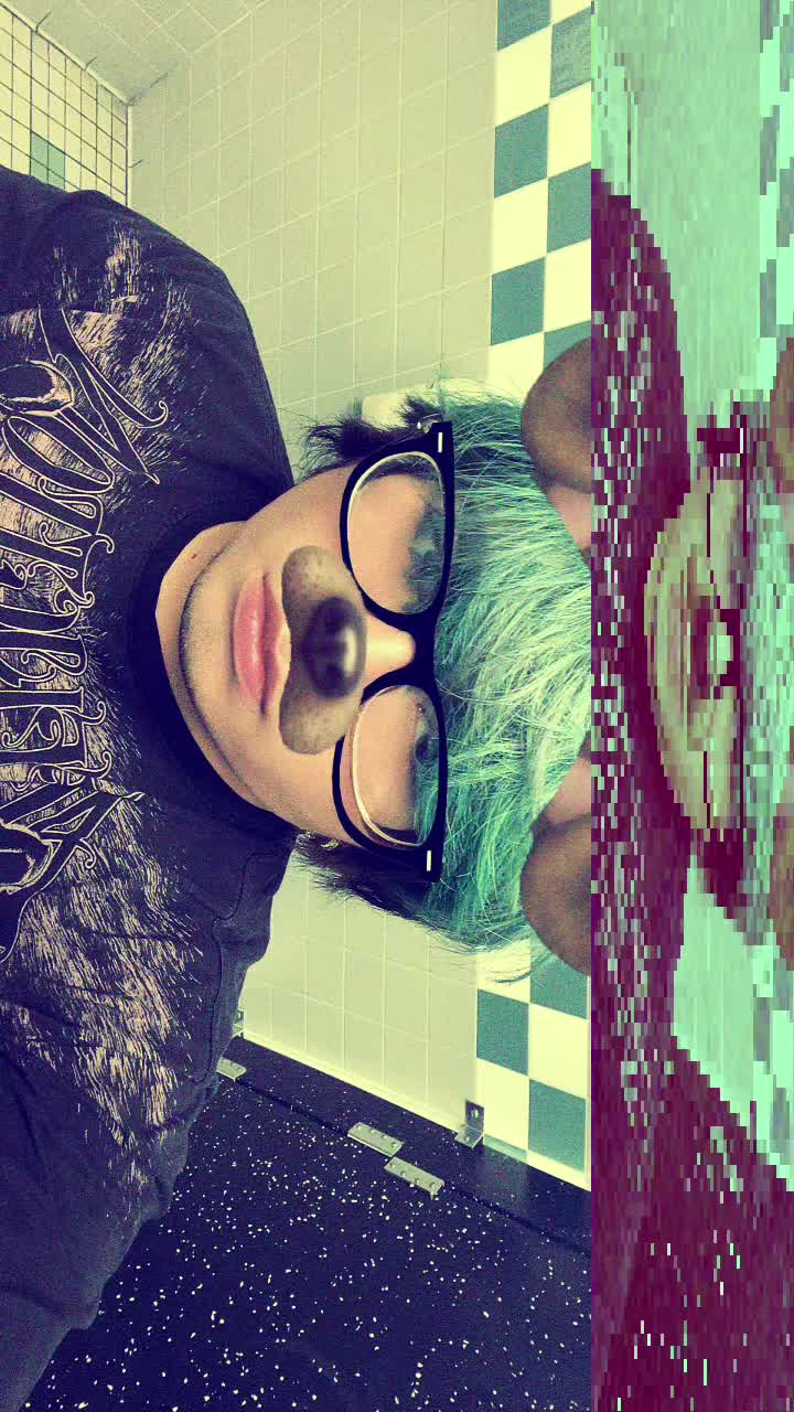 @p1nk_cyanide