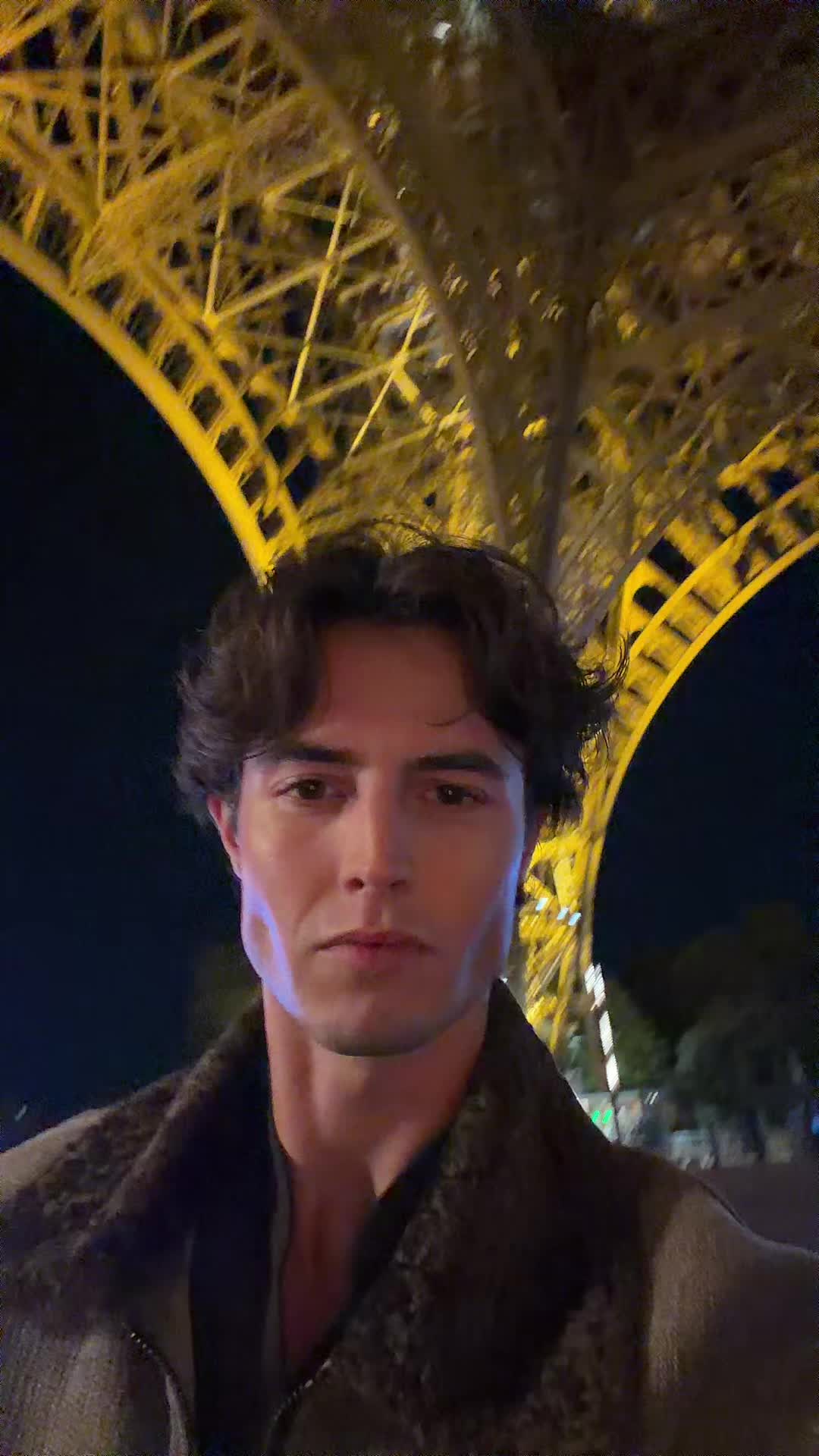 @No&eacute;