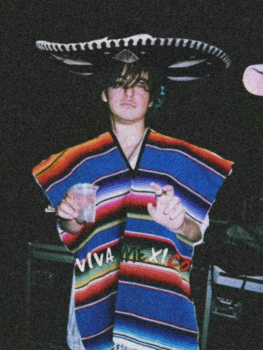 @𝔟𝔴/𝔬𝔴𝔫♫︎