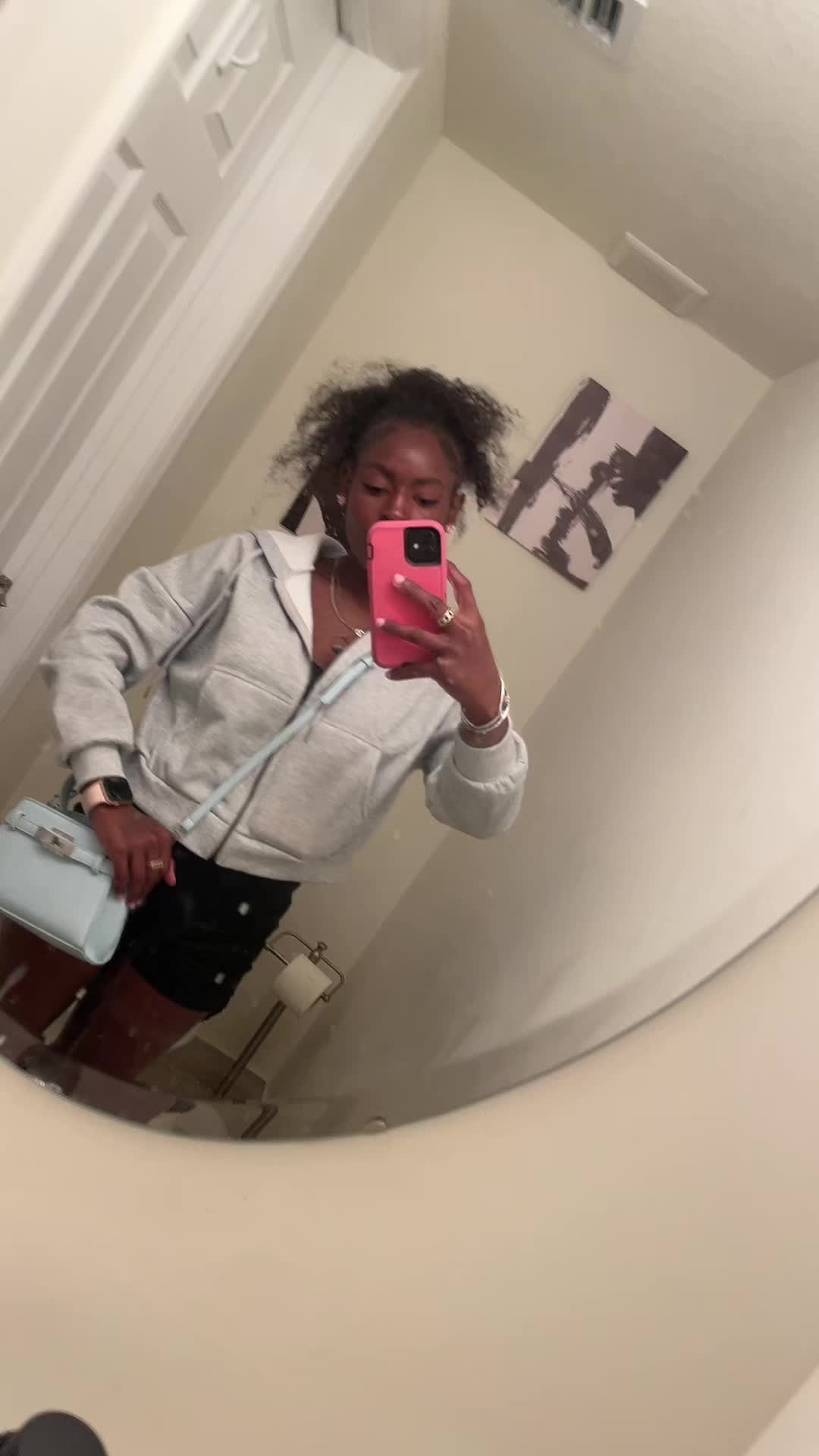 @Mmmchttt🤦🏾&zwj;♀️