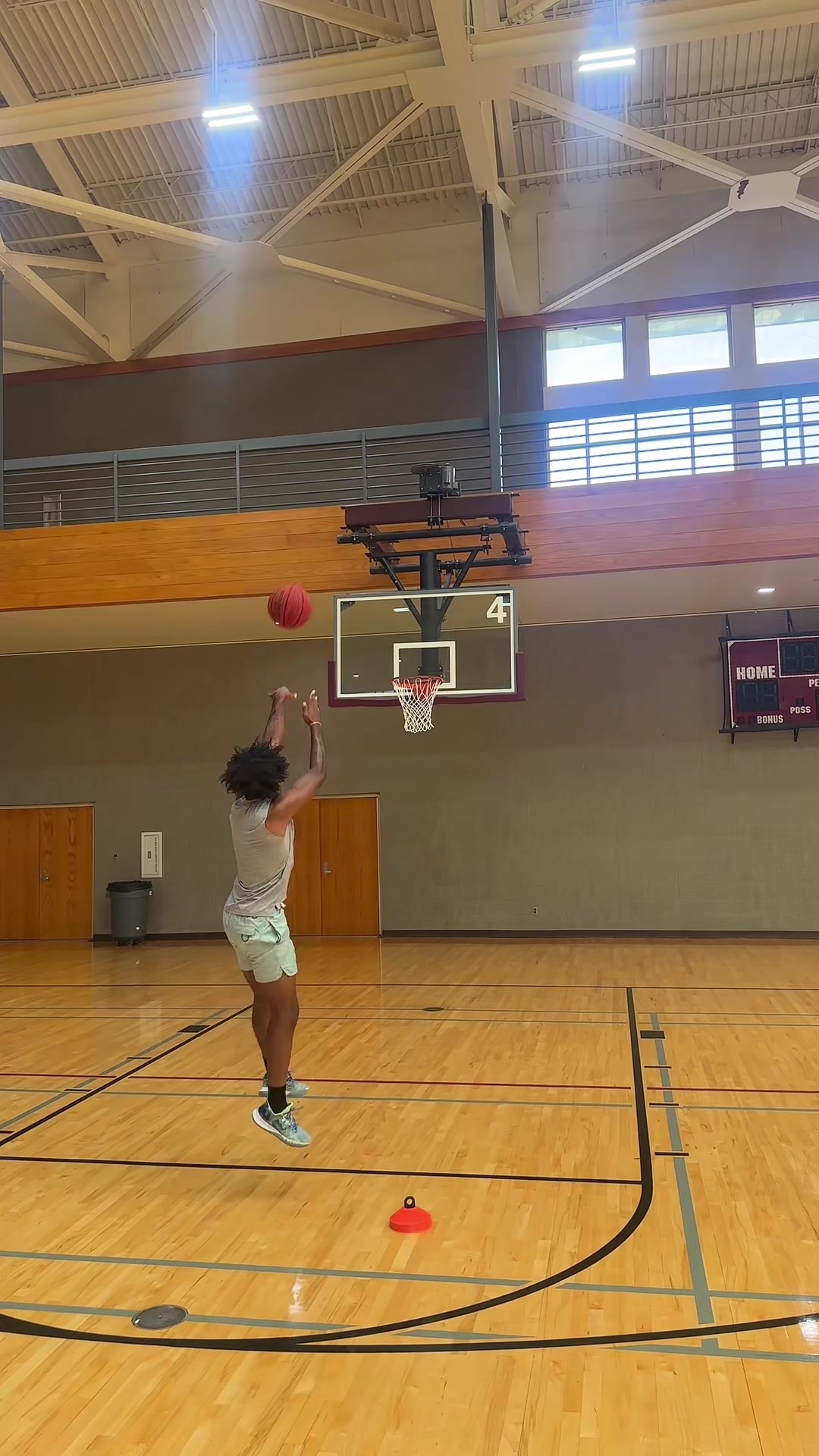 @modern.hoops