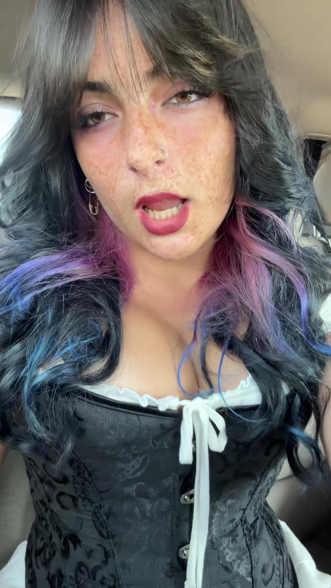 @🐞