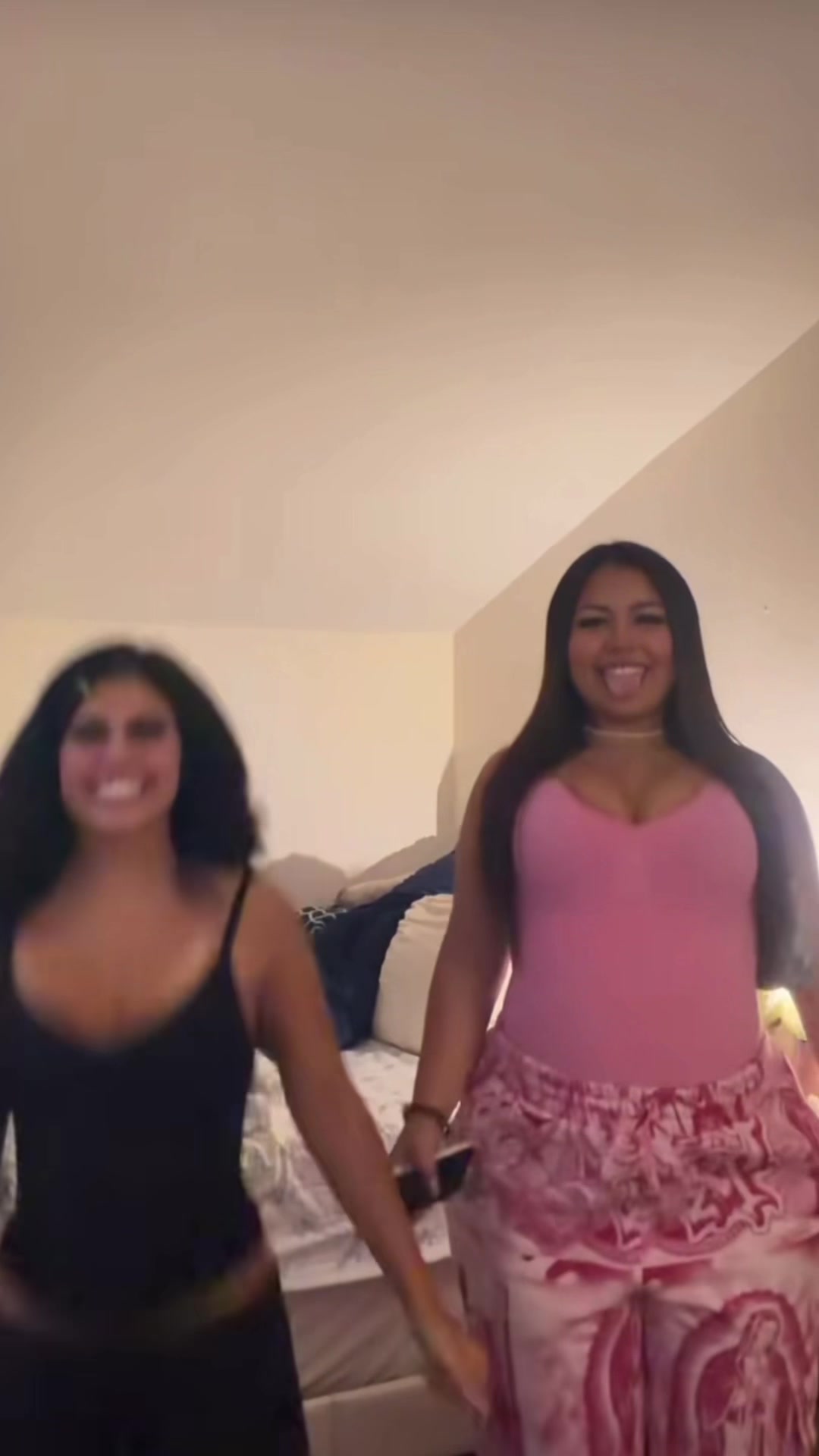 @nak.av2