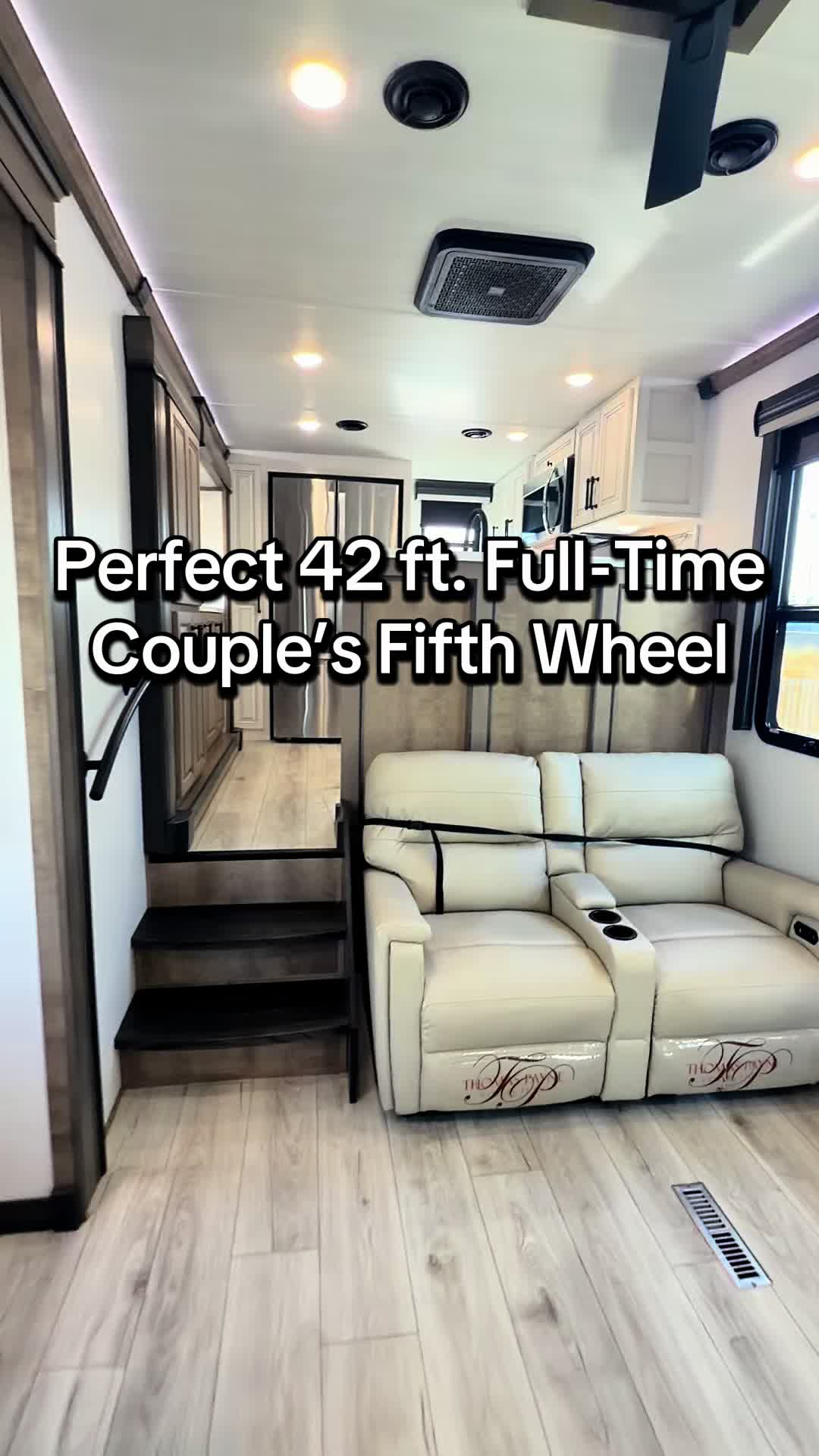 @Angel Sells RVs