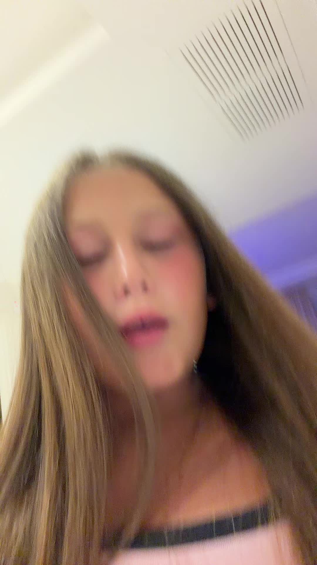@SELENAFROZEN