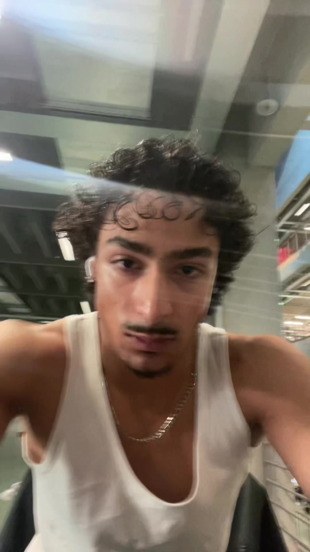 @Julianchriz𒉭