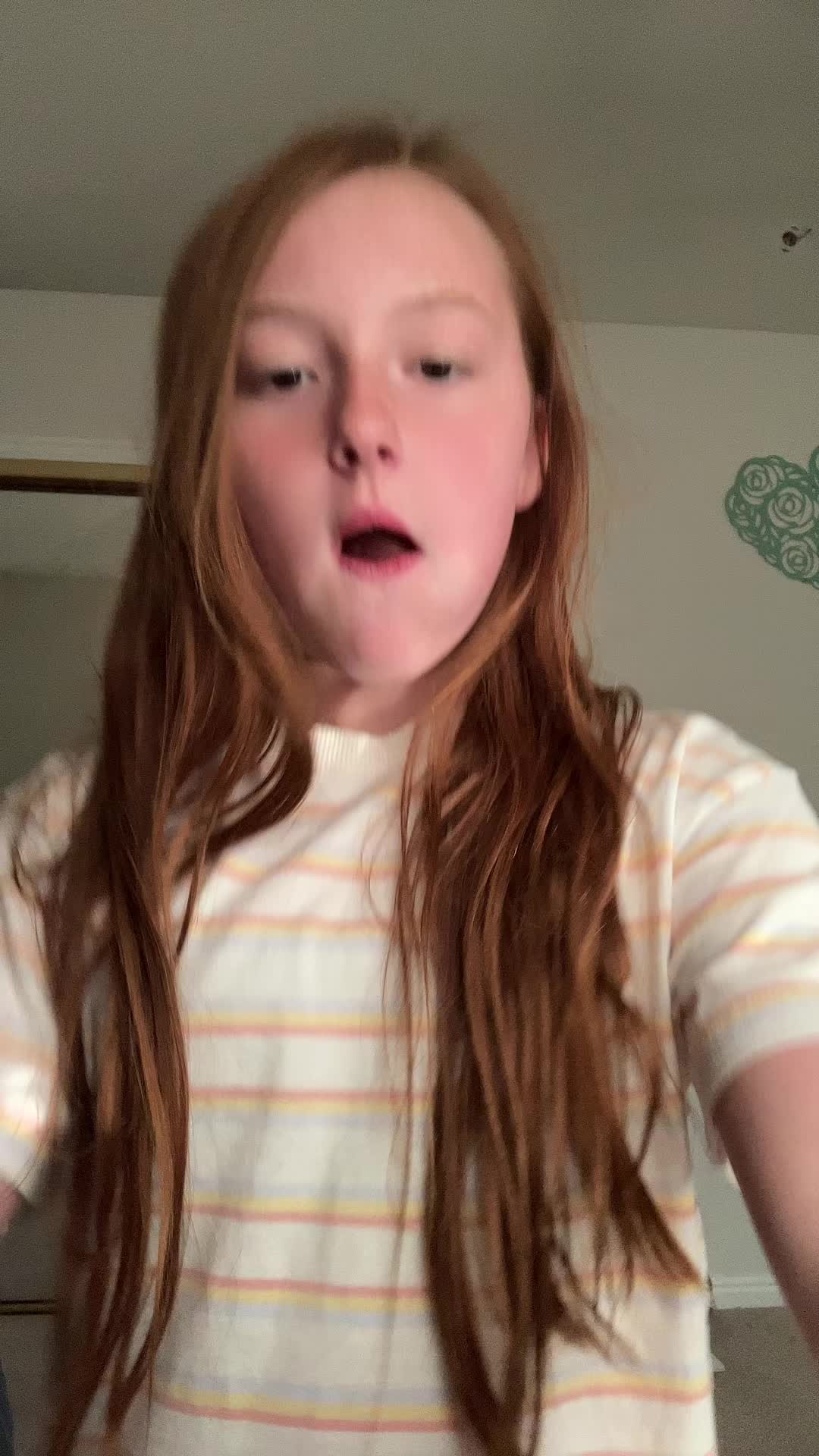 @🫵🏻