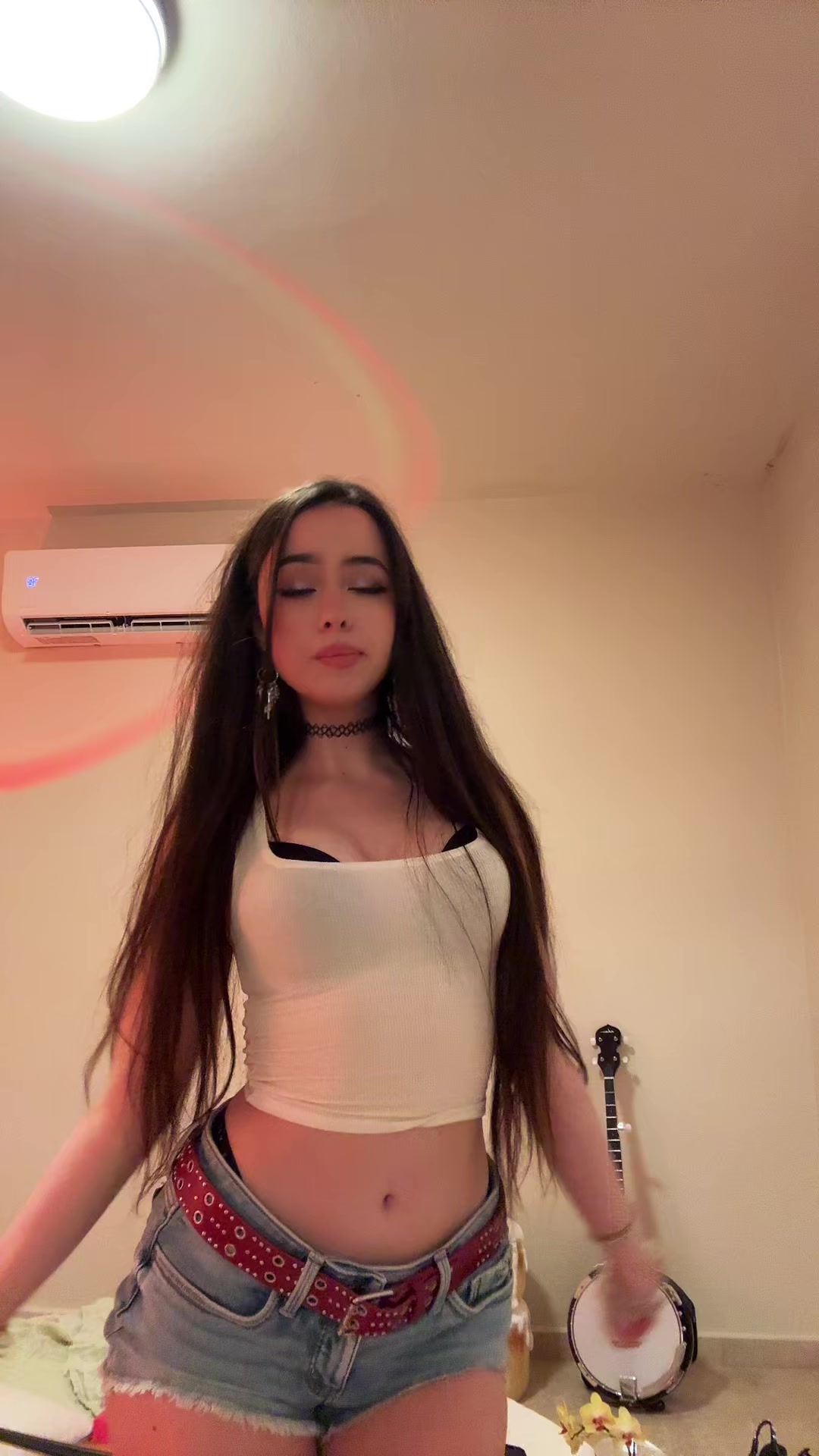 @itszoeyiso
