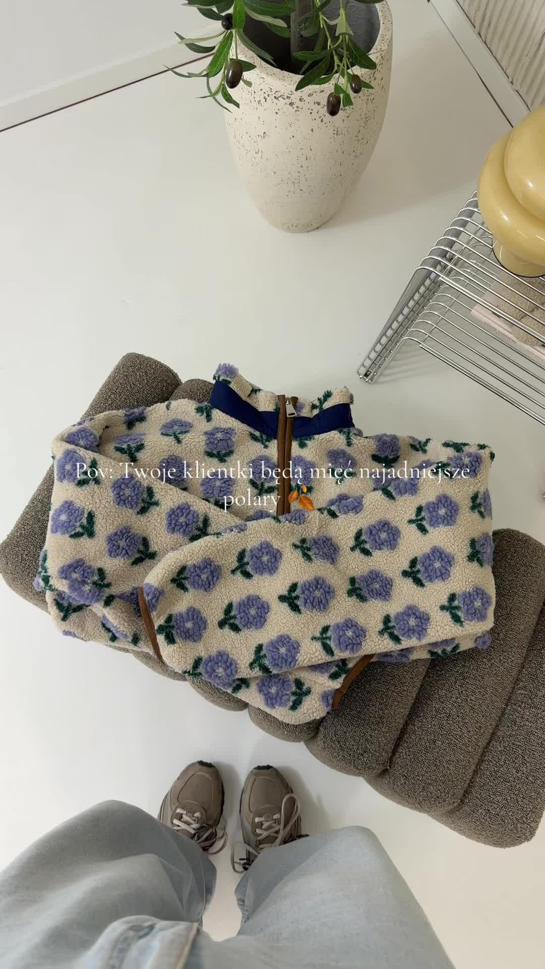 @Dollyglam_shop