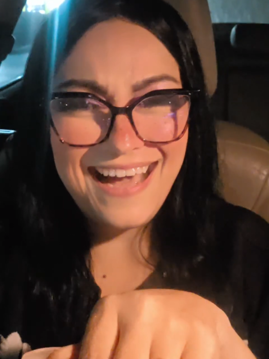 @HoneyBDisney