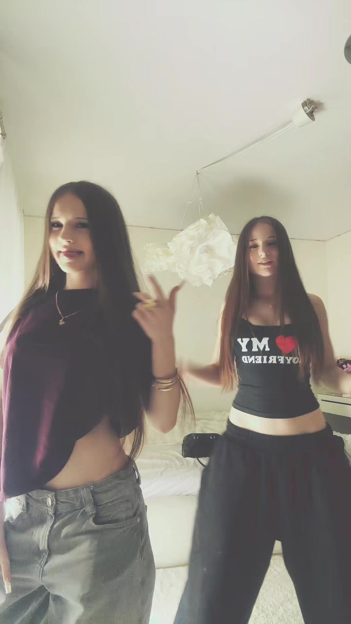 @ℰ𝓁𝒾