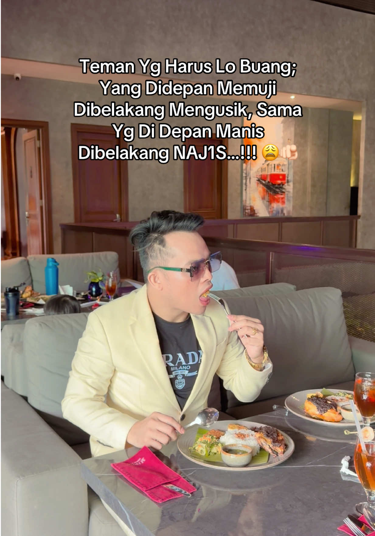 @aastorynew