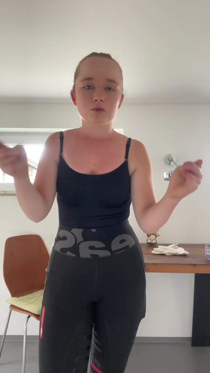 @briana_20002