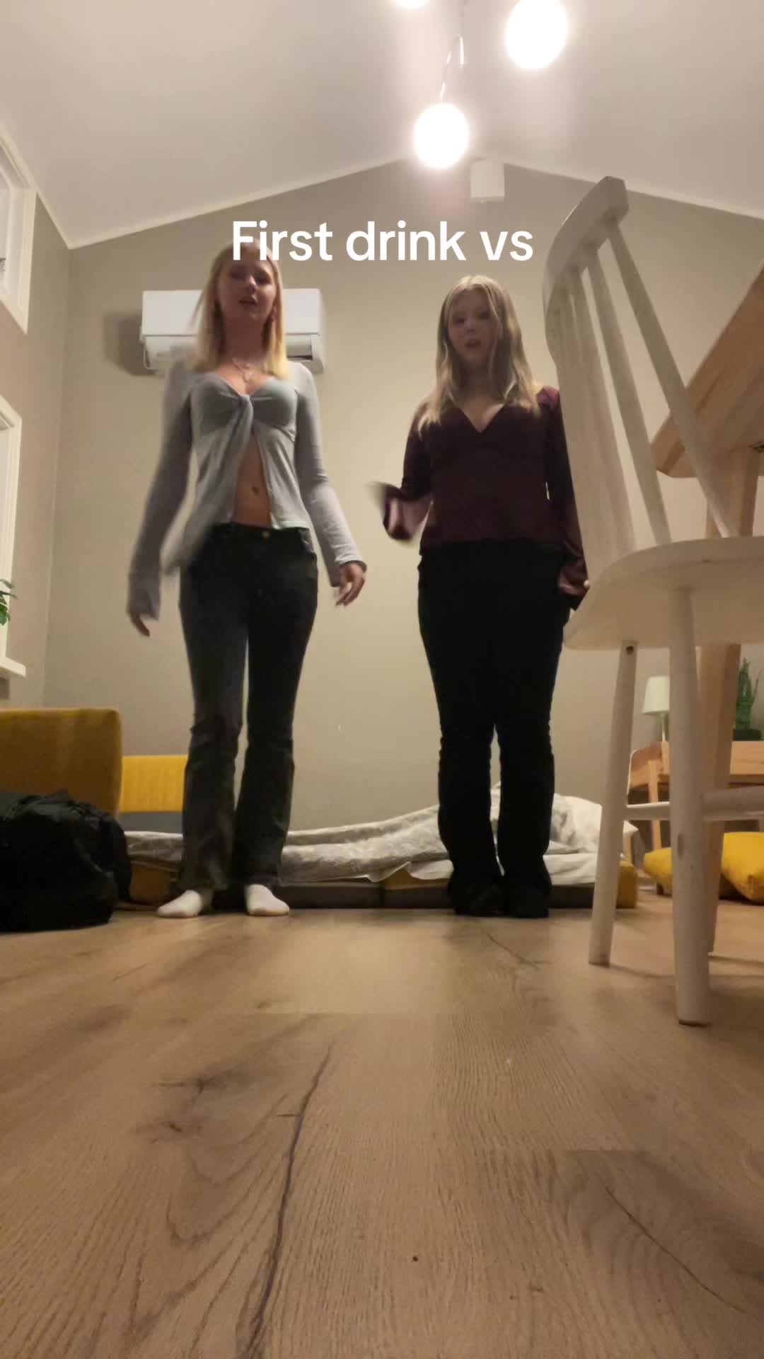 @🤷🏼♀️💋👱🏼♀️