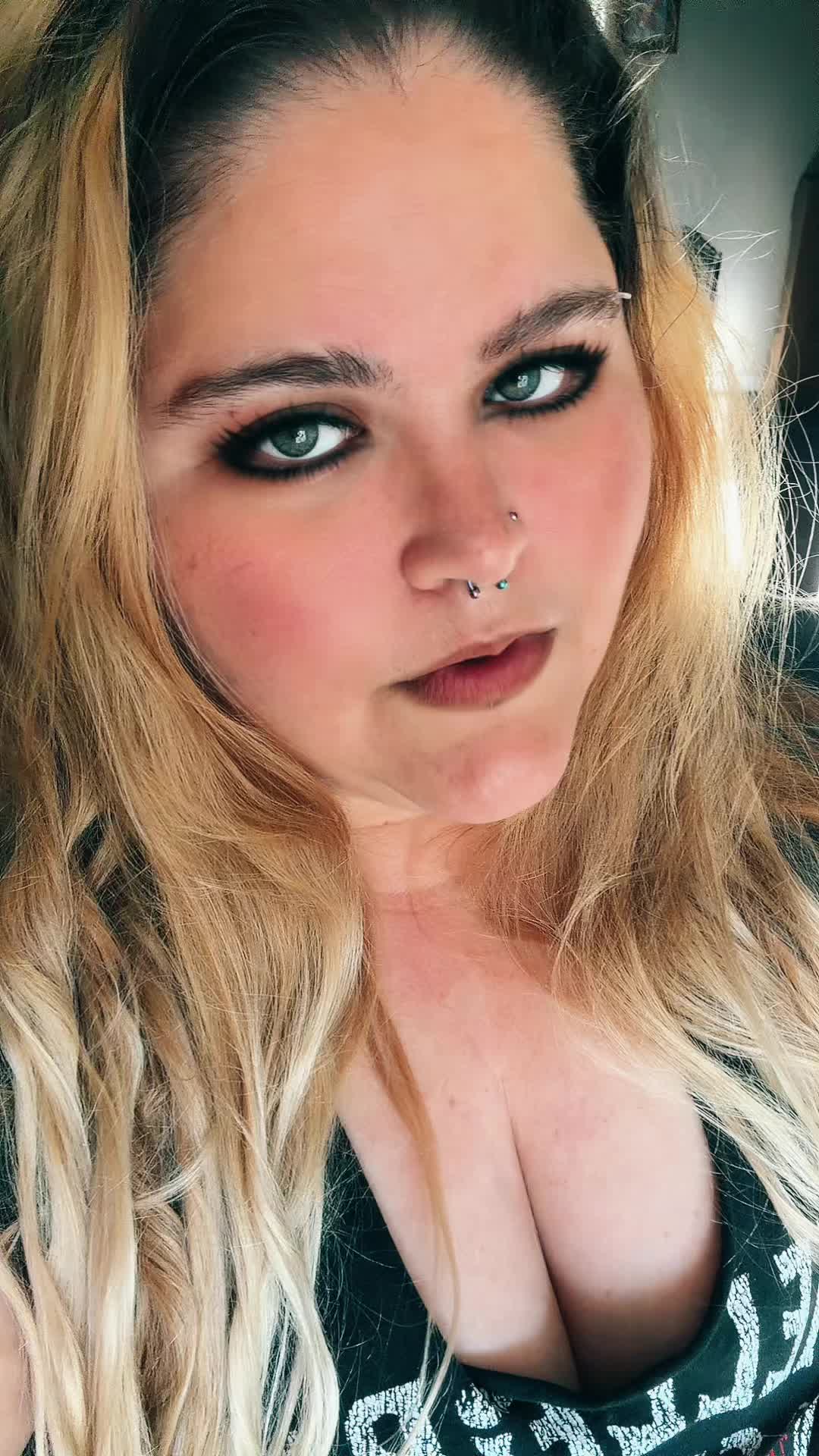 @Devil_angel_08