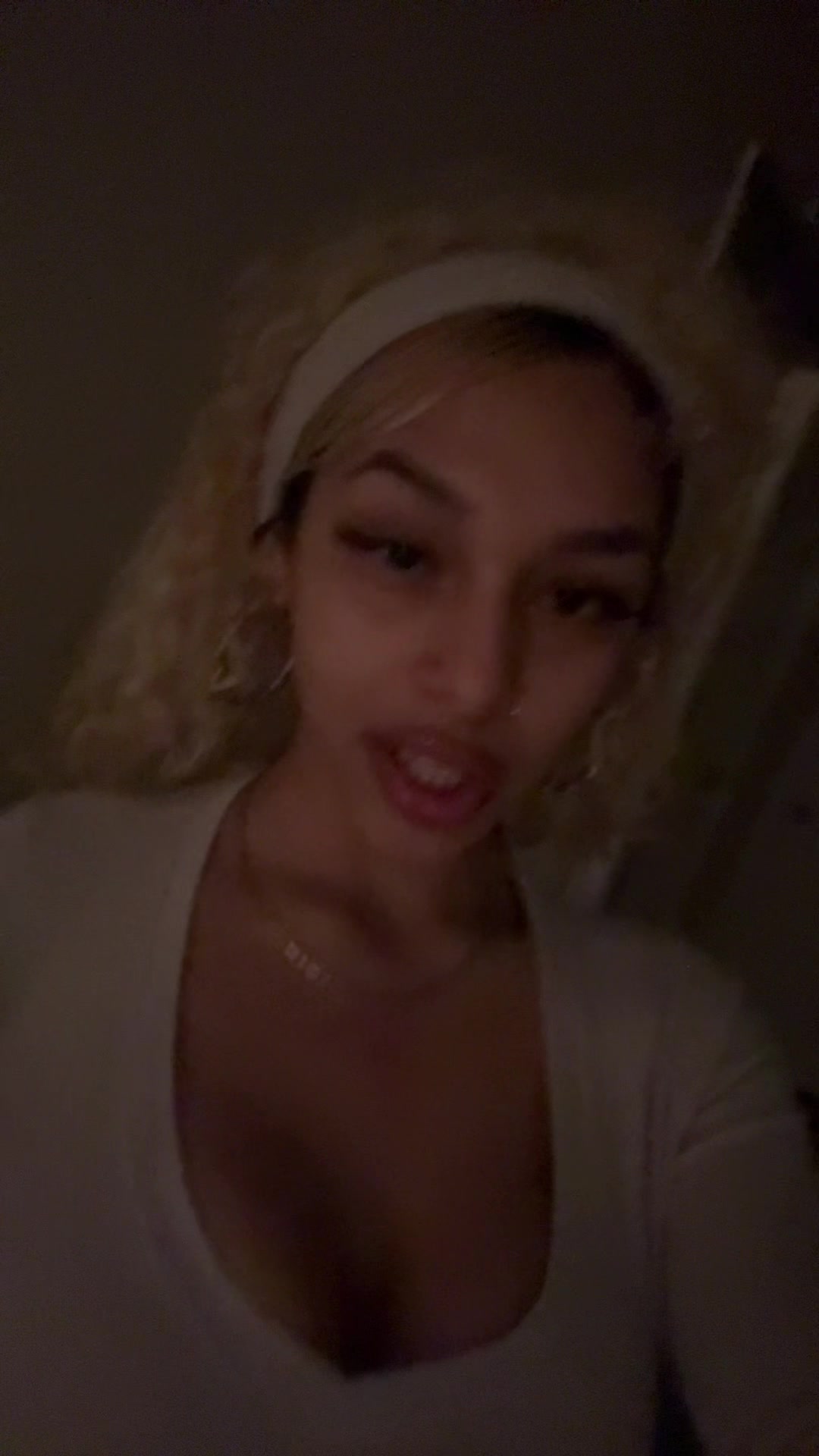@<3