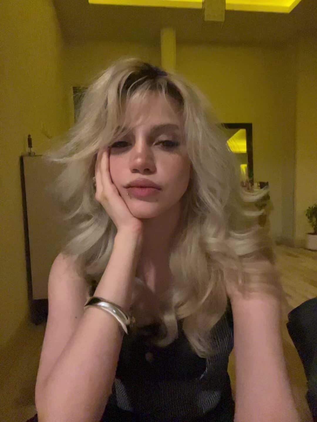 @cora.linn