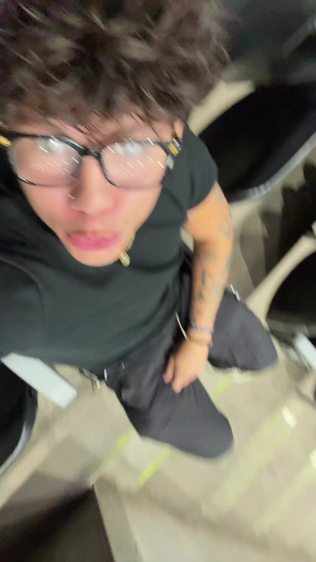 @Toni