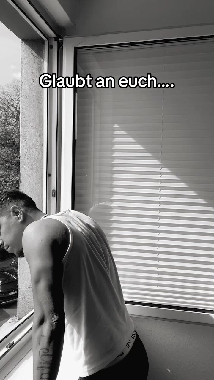 @Meʝoo