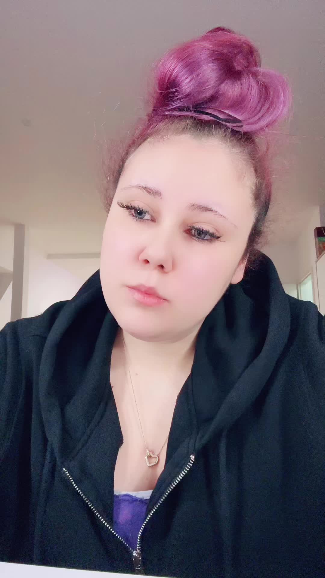 @Beccy🦋۶ৎ