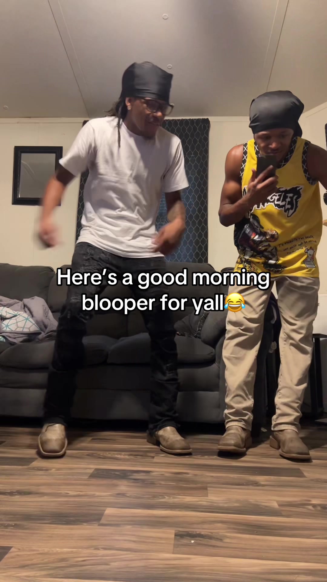 @Ghettotwins_