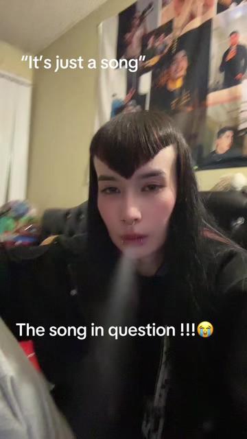 @Vampira