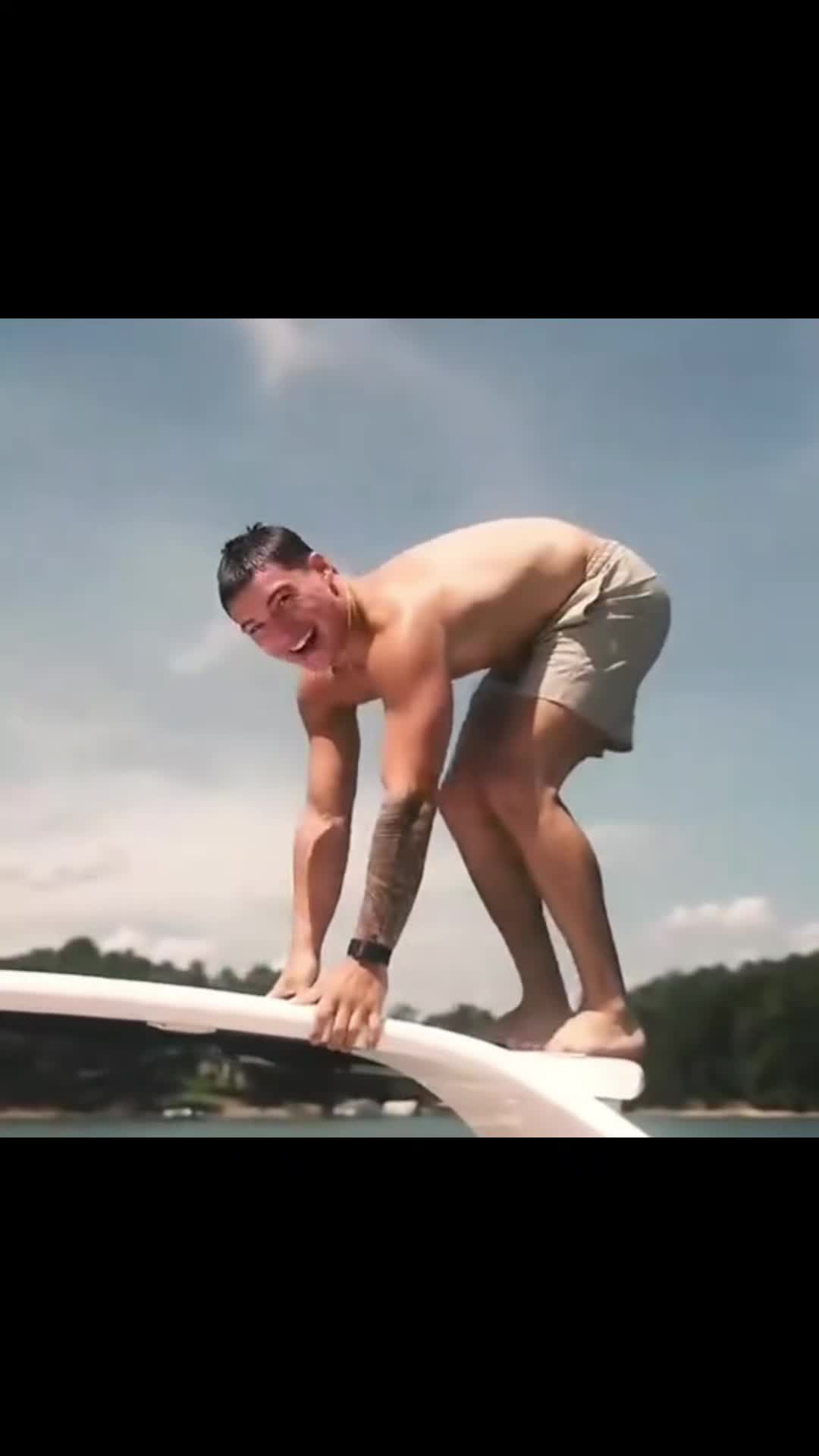 @𝐌𝐔𝐍𝐀