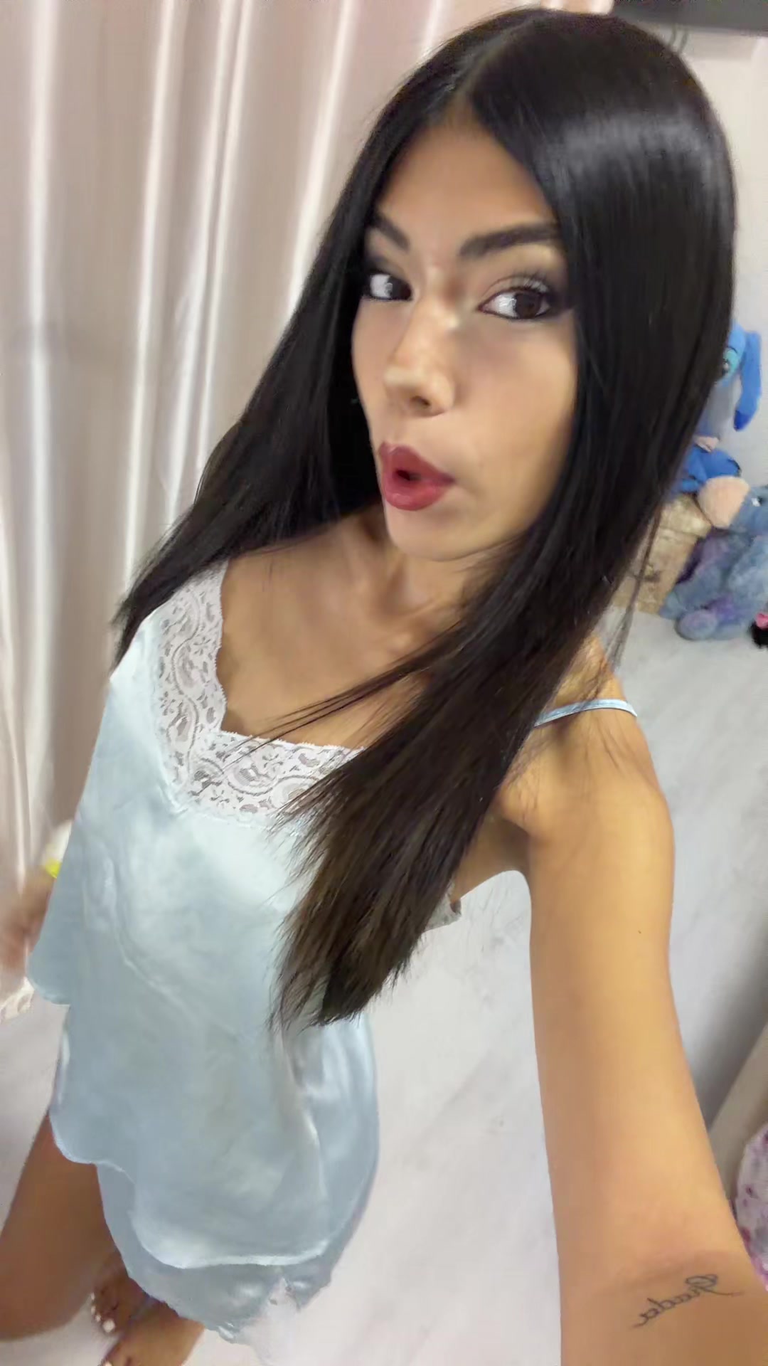@💋🇵🇪