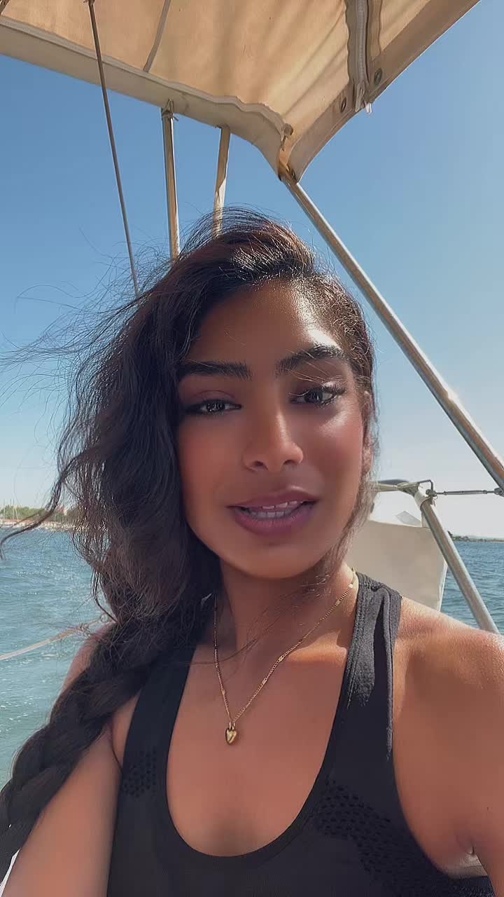 @Anishba 🌺🤍