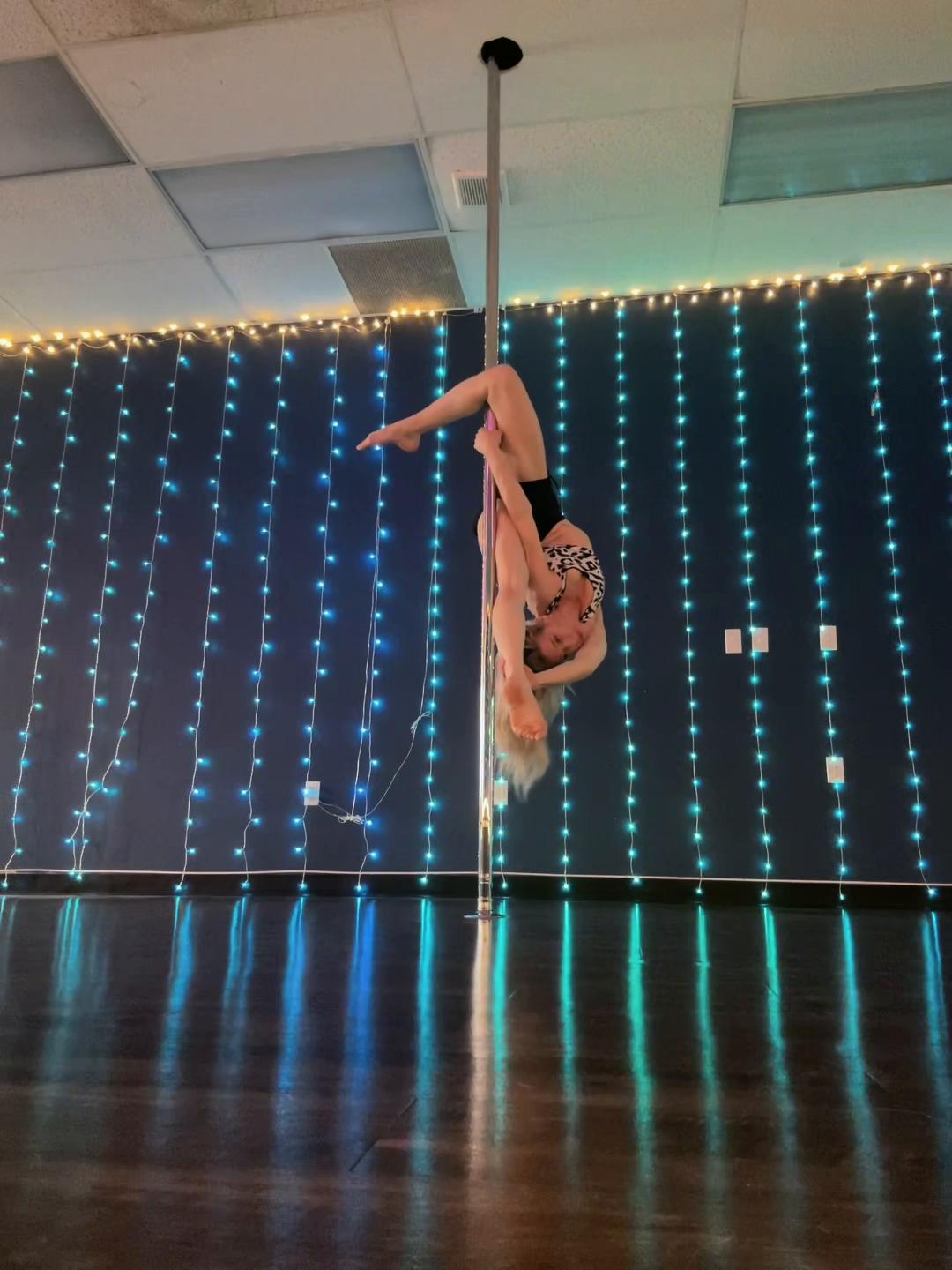 @Gemini Pole Fitness