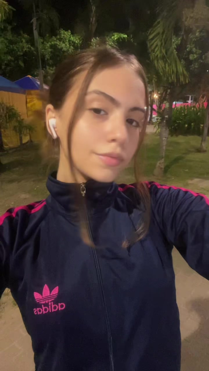 @samaragroeschel
