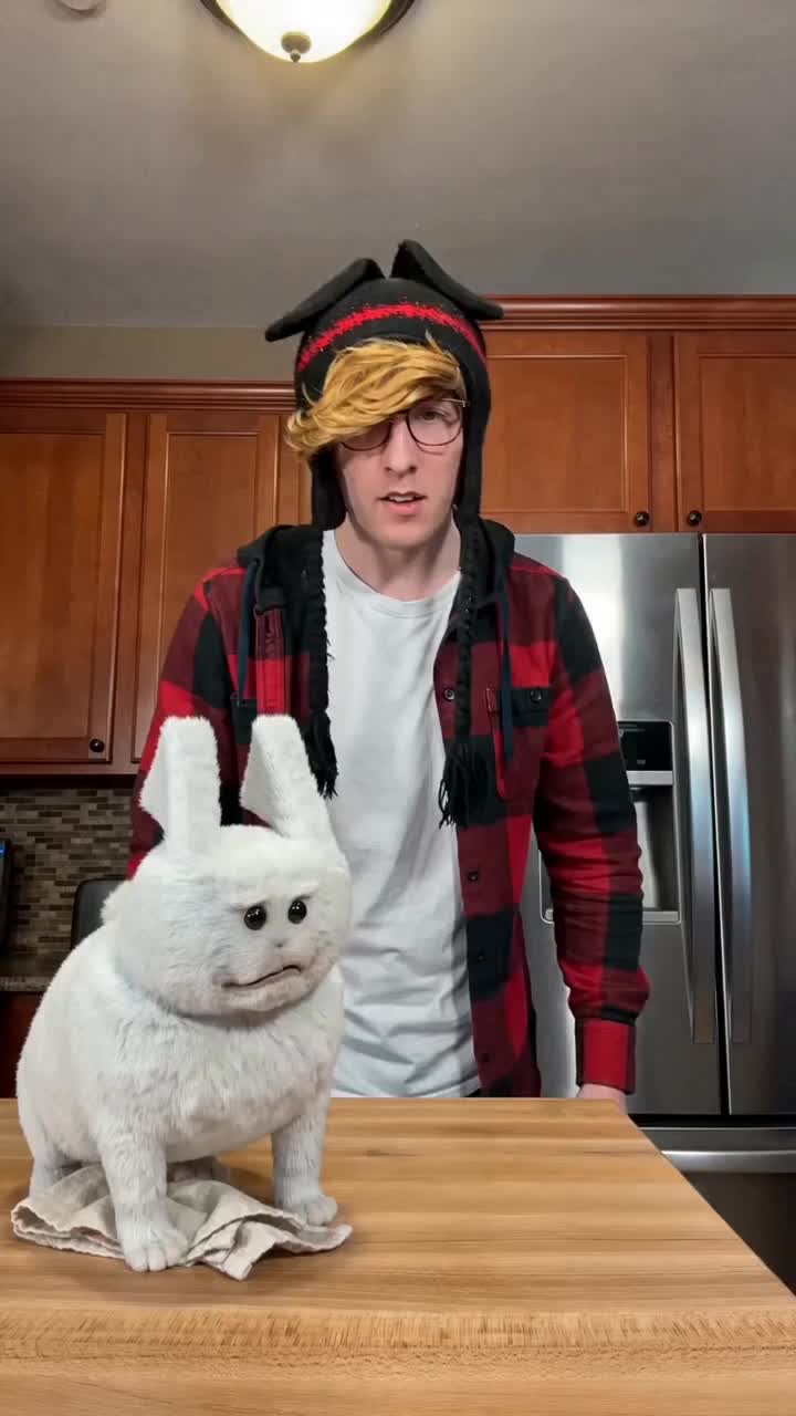 @ميمي مضحك