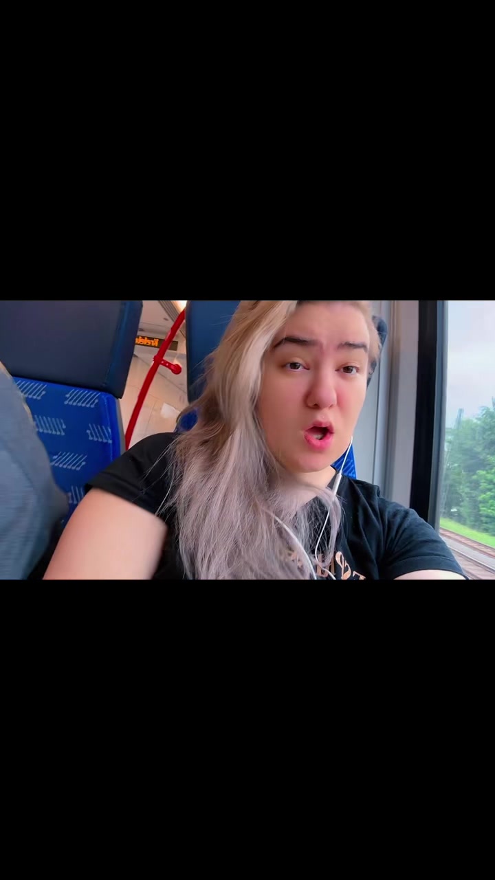 @queengabriela