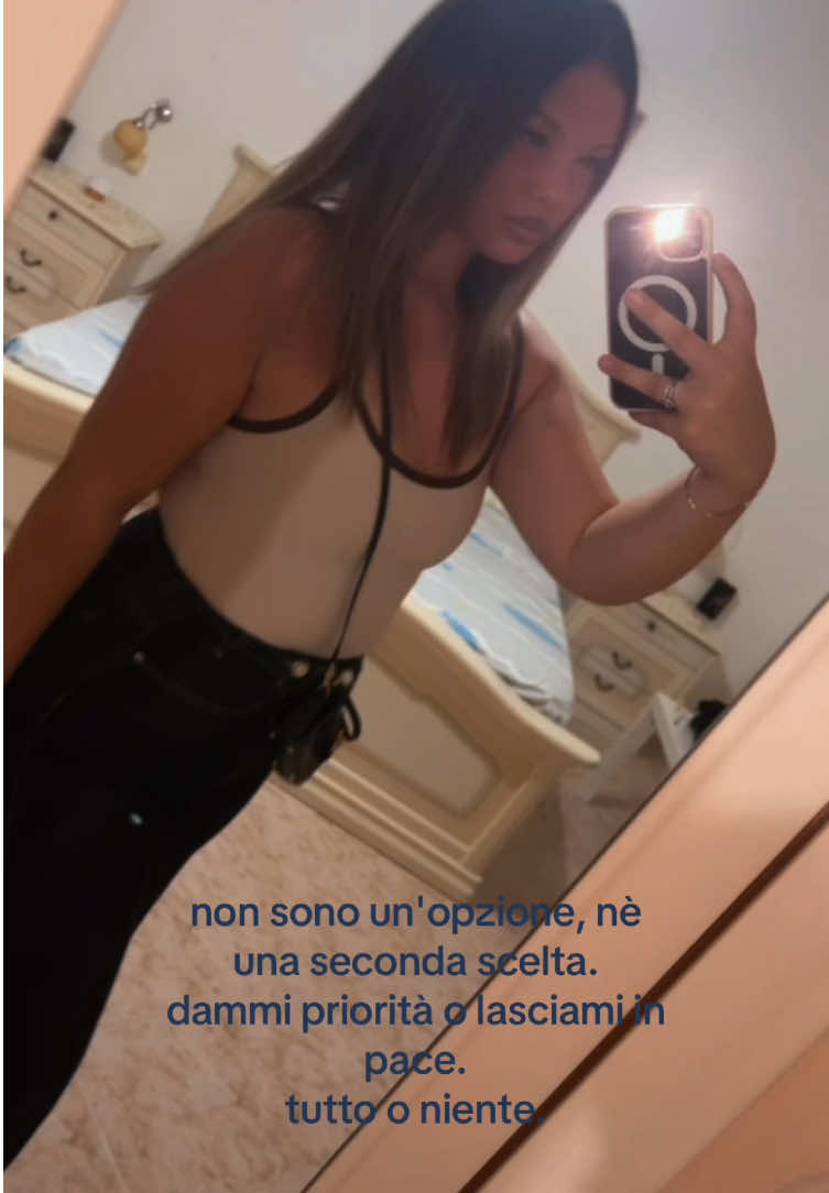 @𝓬𝓱𝓲𝓪𝓻𝓪🪽