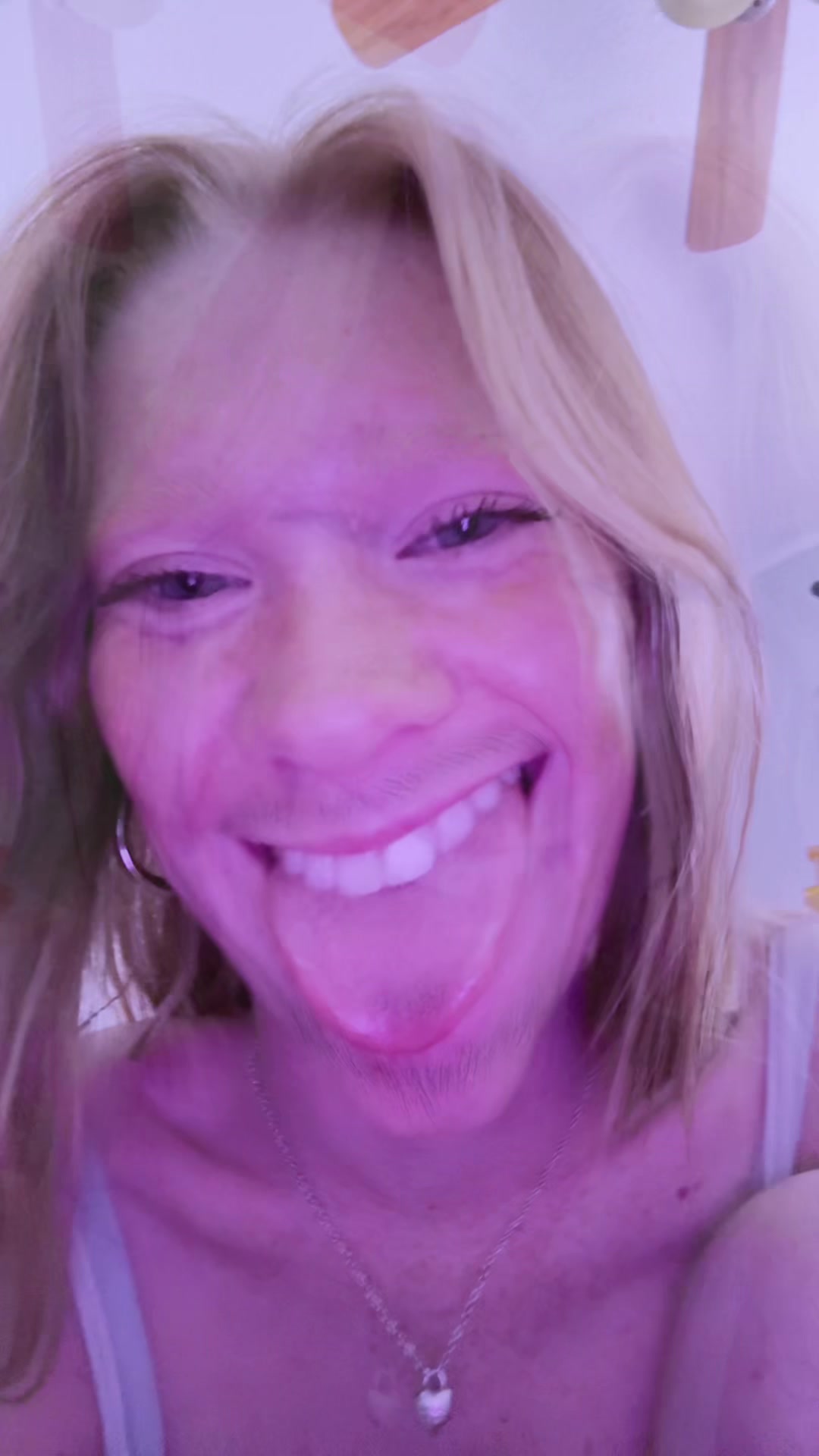 @Q