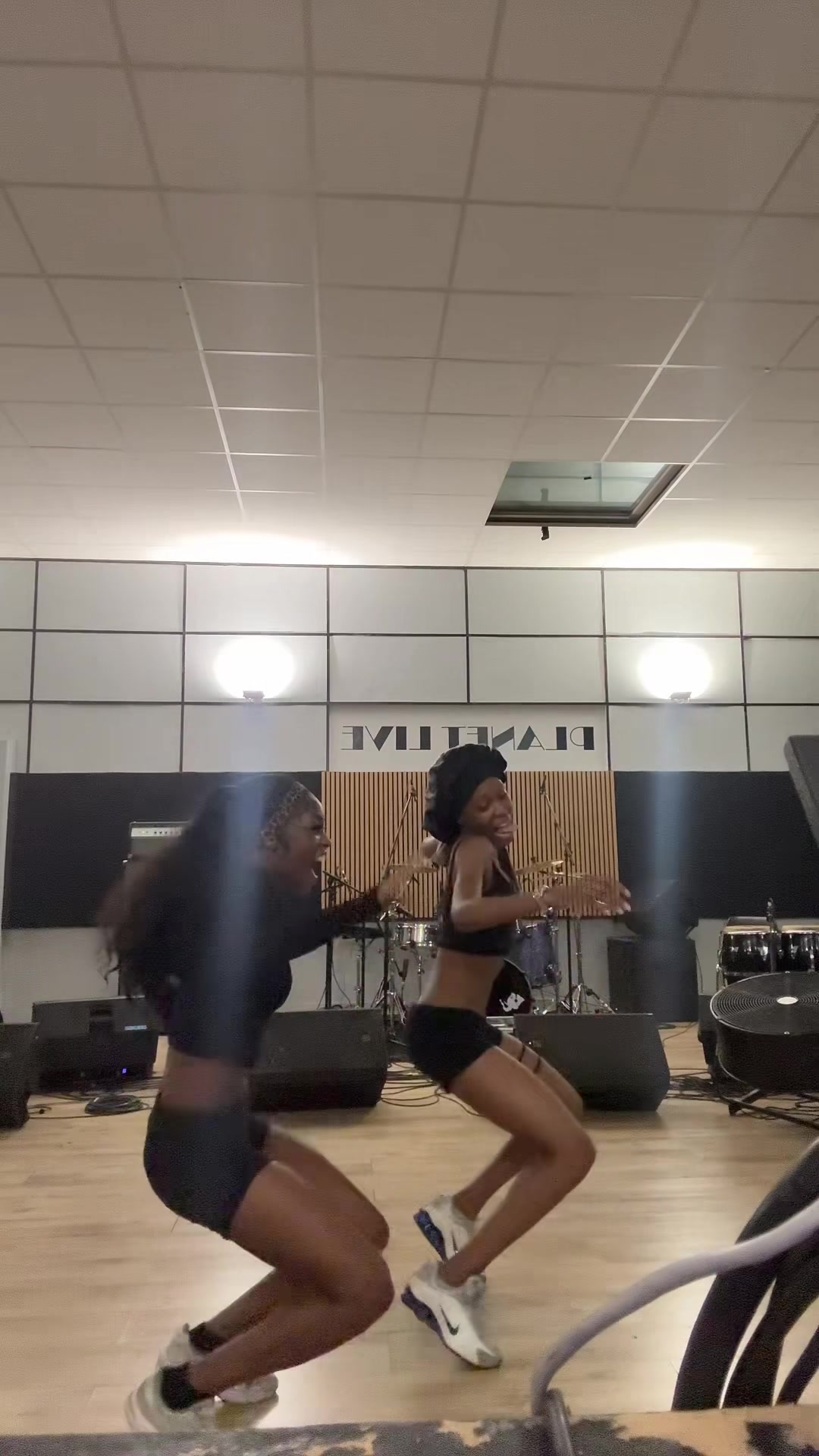 @PEL&Eacute;NDA~