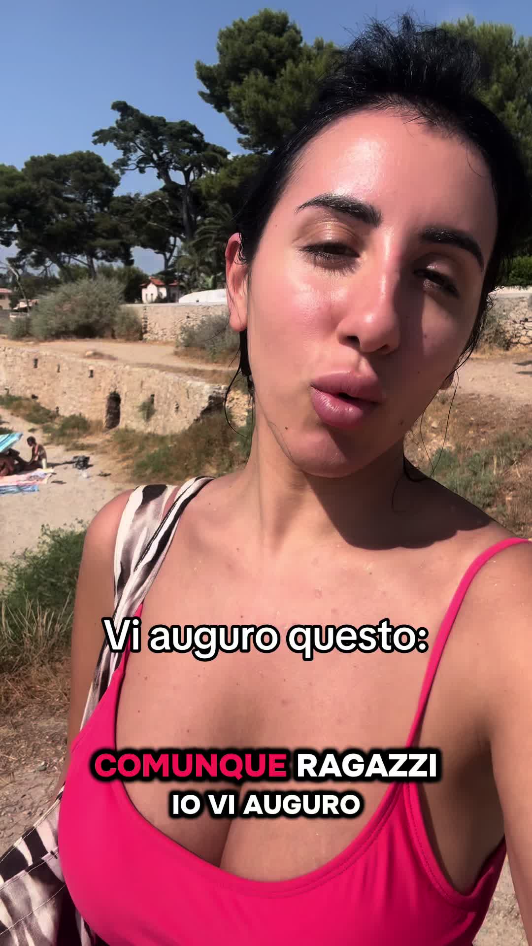 @veronicaagosto_
