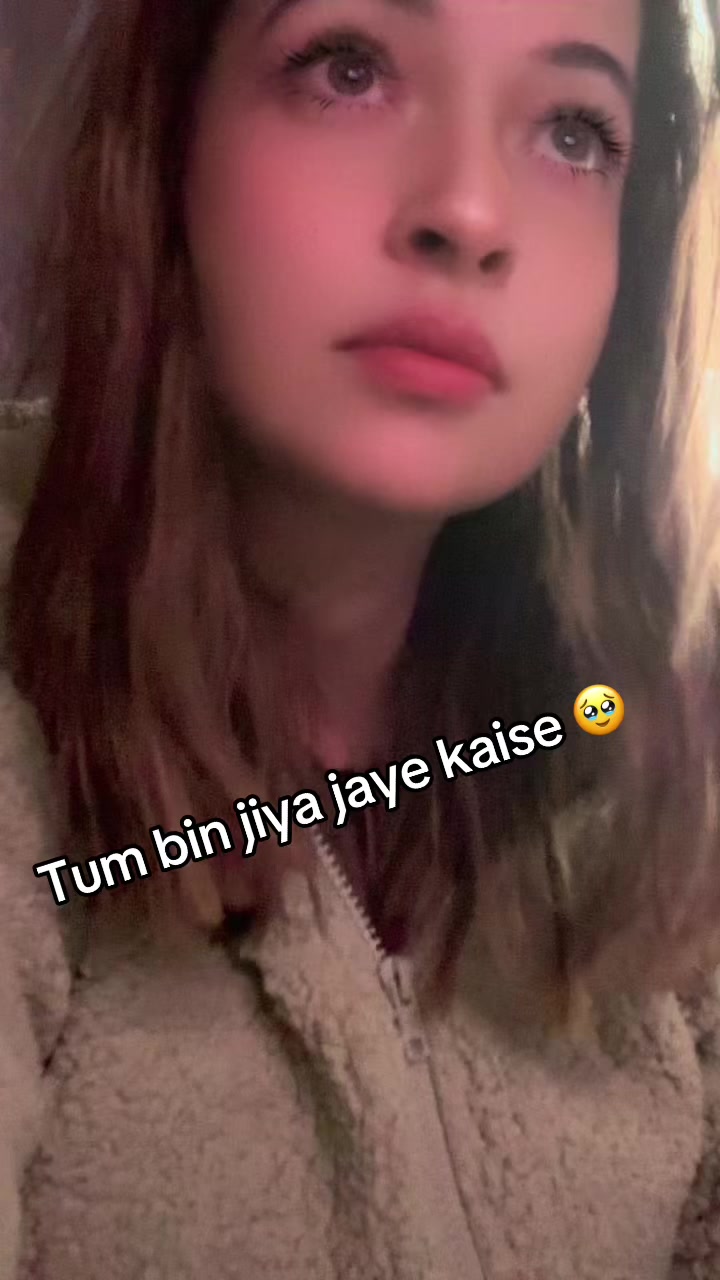 @Amu 🦋Prasai 🧿