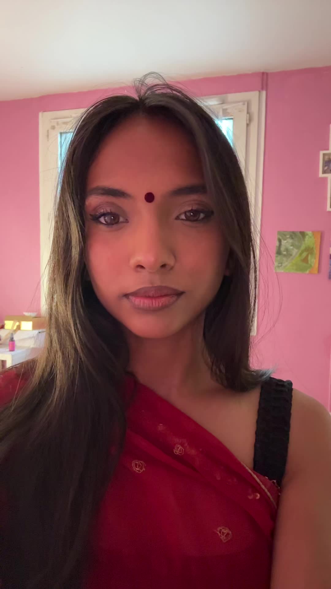 @varalarouge