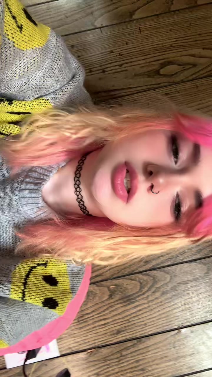 @Bella_9_9_9