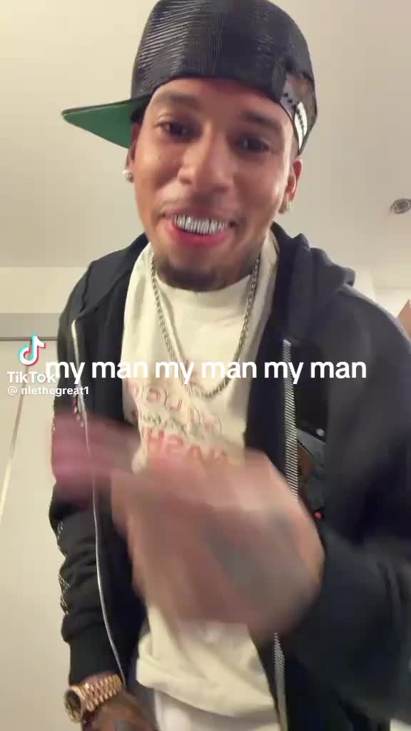 @vickithesoulsnatcher