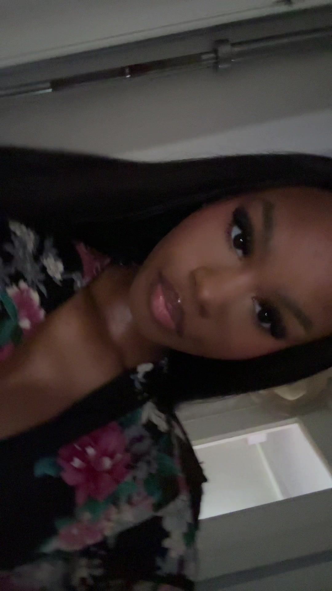@LESLYBABY’♛