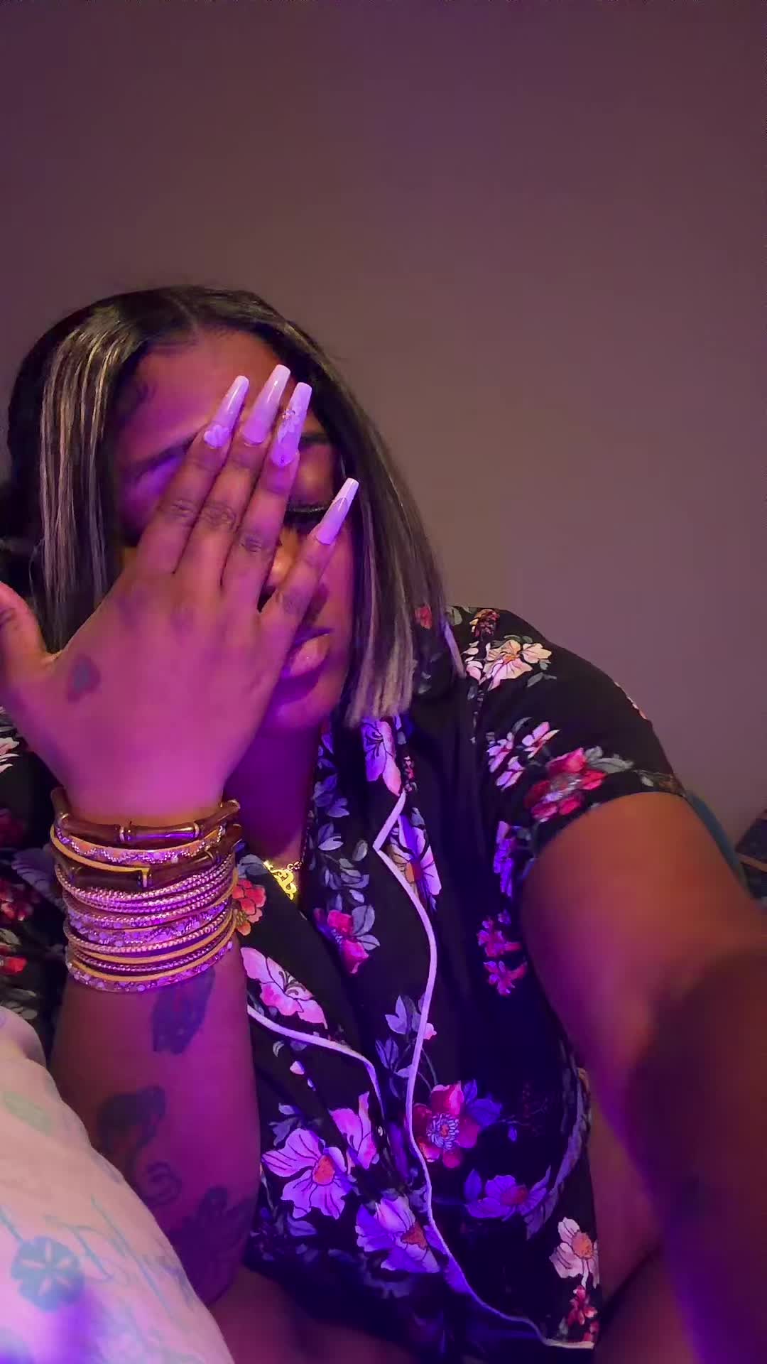@Sheprettymoody