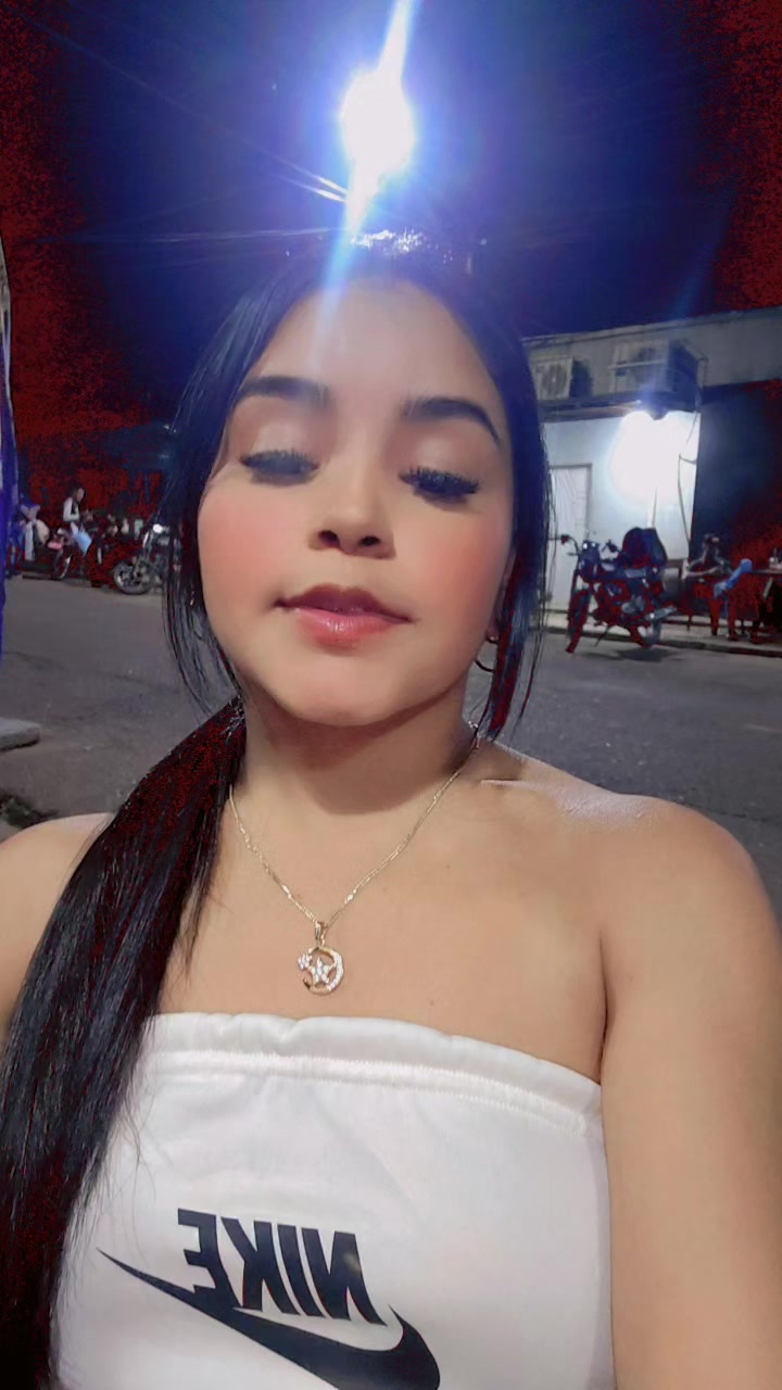 @Génesis Alexandra🩷✨️